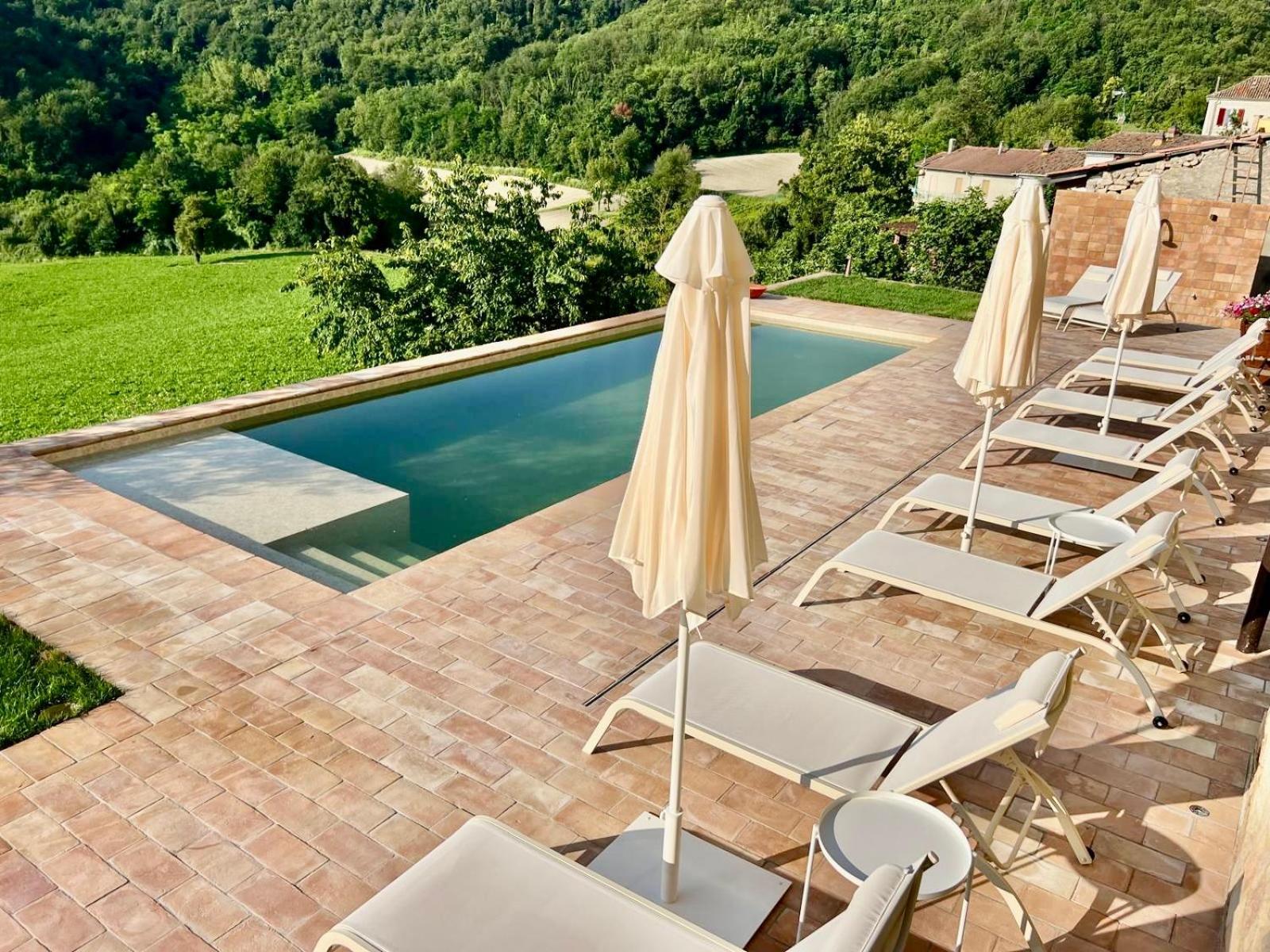 Relais Dal Cavaliere Hotel Castellino  ภายนอก รูปภาพ