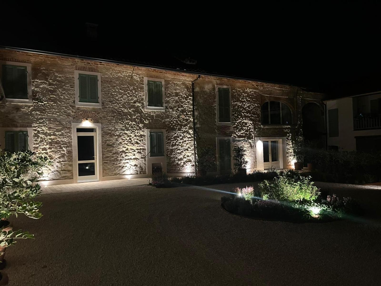 Relais Dal Cavaliere Hotel Castellino  ภายนอก รูปภาพ