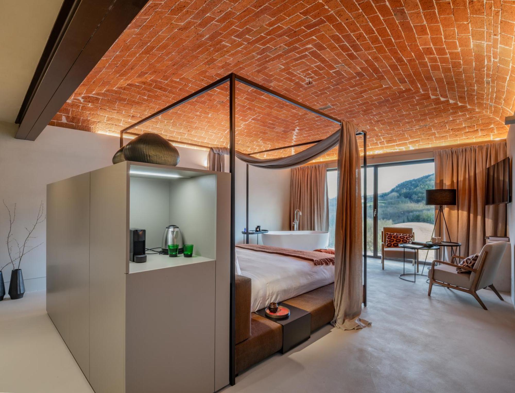 Relais Dal Cavaliere Hotel Castellino  ภายนอก รูปภาพ