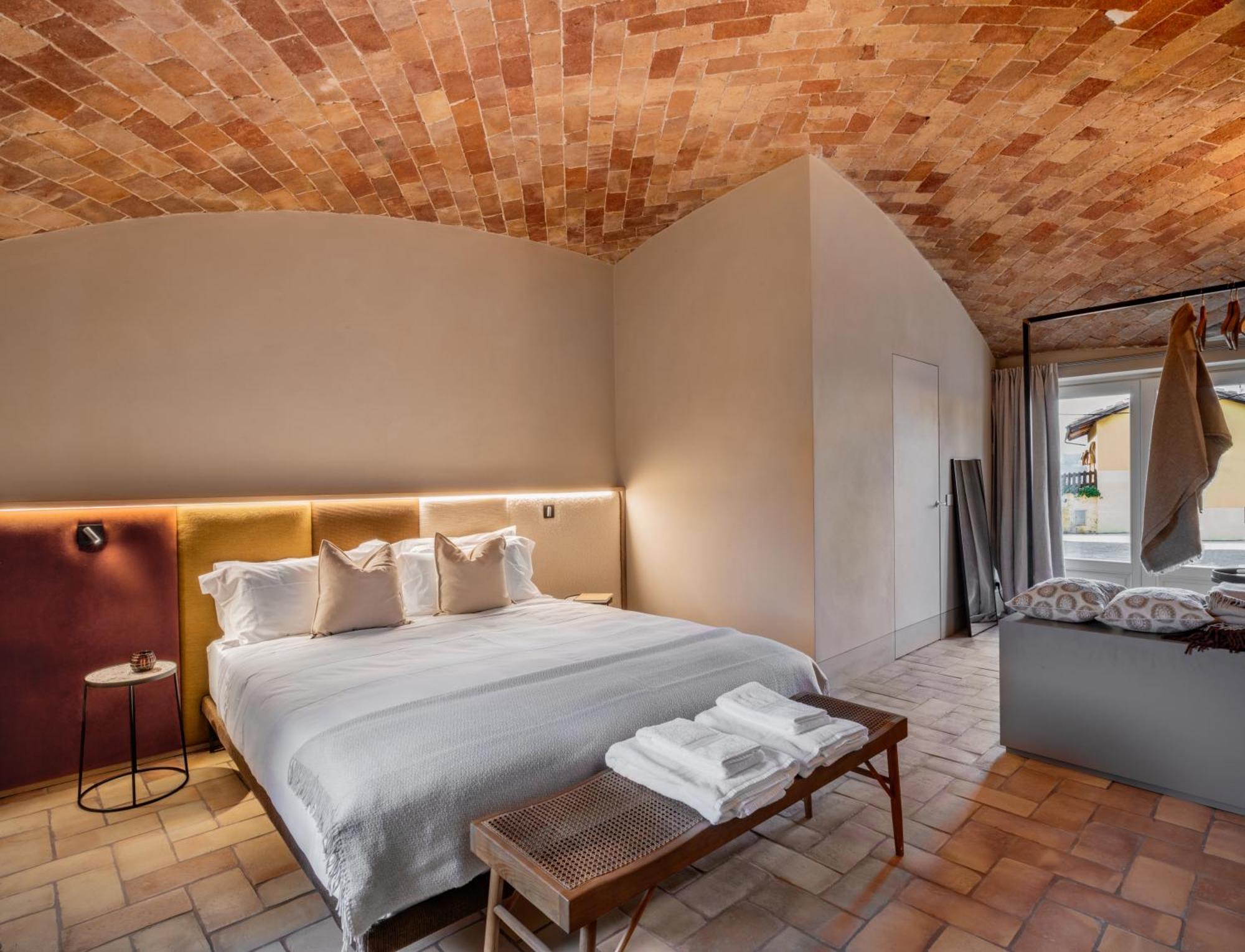 Relais Dal Cavaliere Hotel Castellino  ภายนอก รูปภาพ
